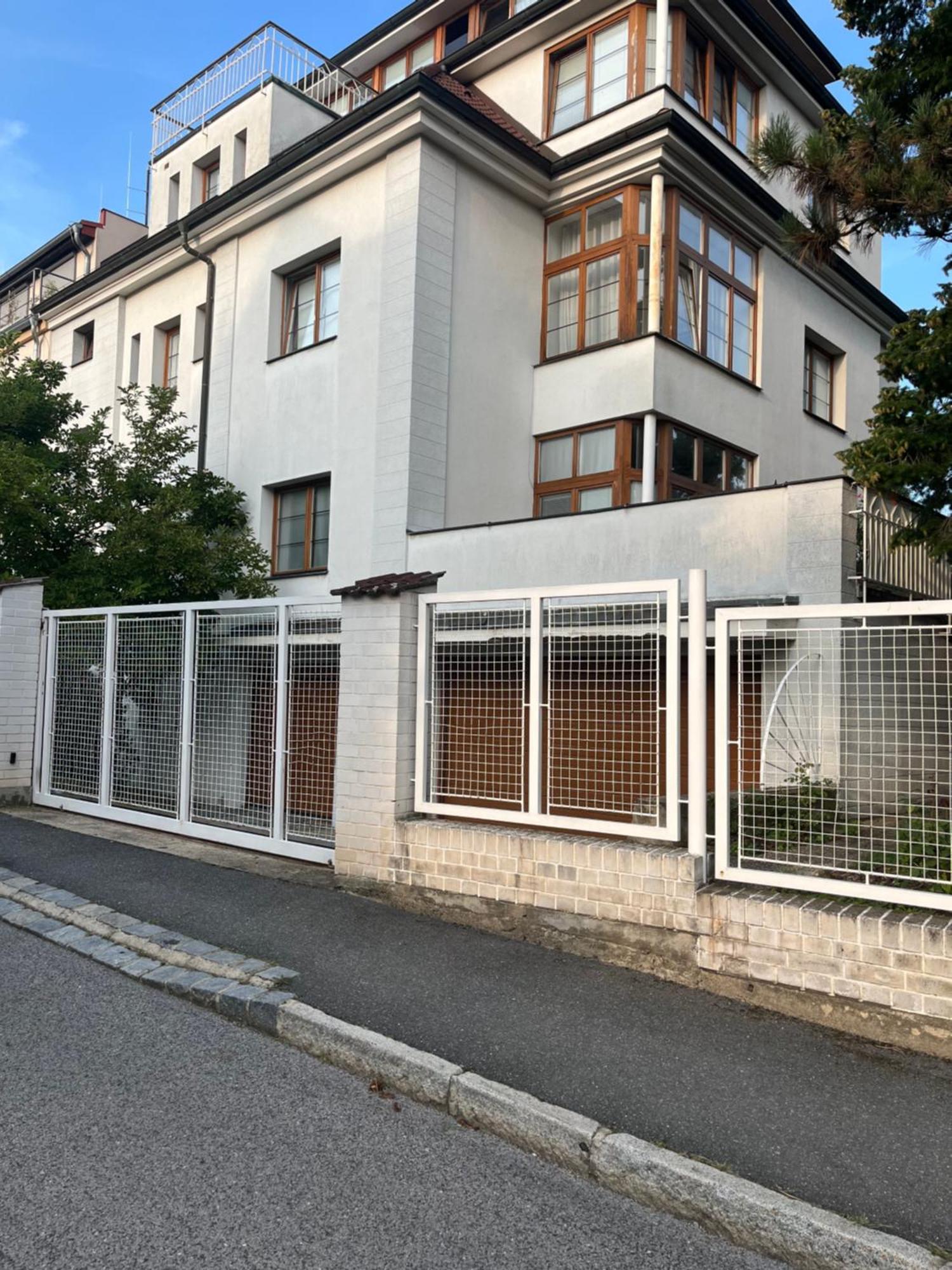 Residence Sarka Praga Esterno foto